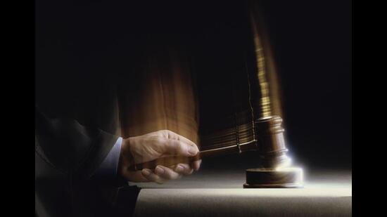 Defence counsel prayed for acquittal pointing out the considerable delay in lodging the FIR despite injured man being declared medically fit. (Getty Images/Purestock)