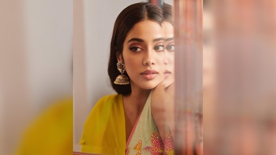 Janhvi Kapoor kept her look as simple as possible and accessorised it with just a pair of oxidised silver jhumkas.(Instagram/@janhvikapoor)