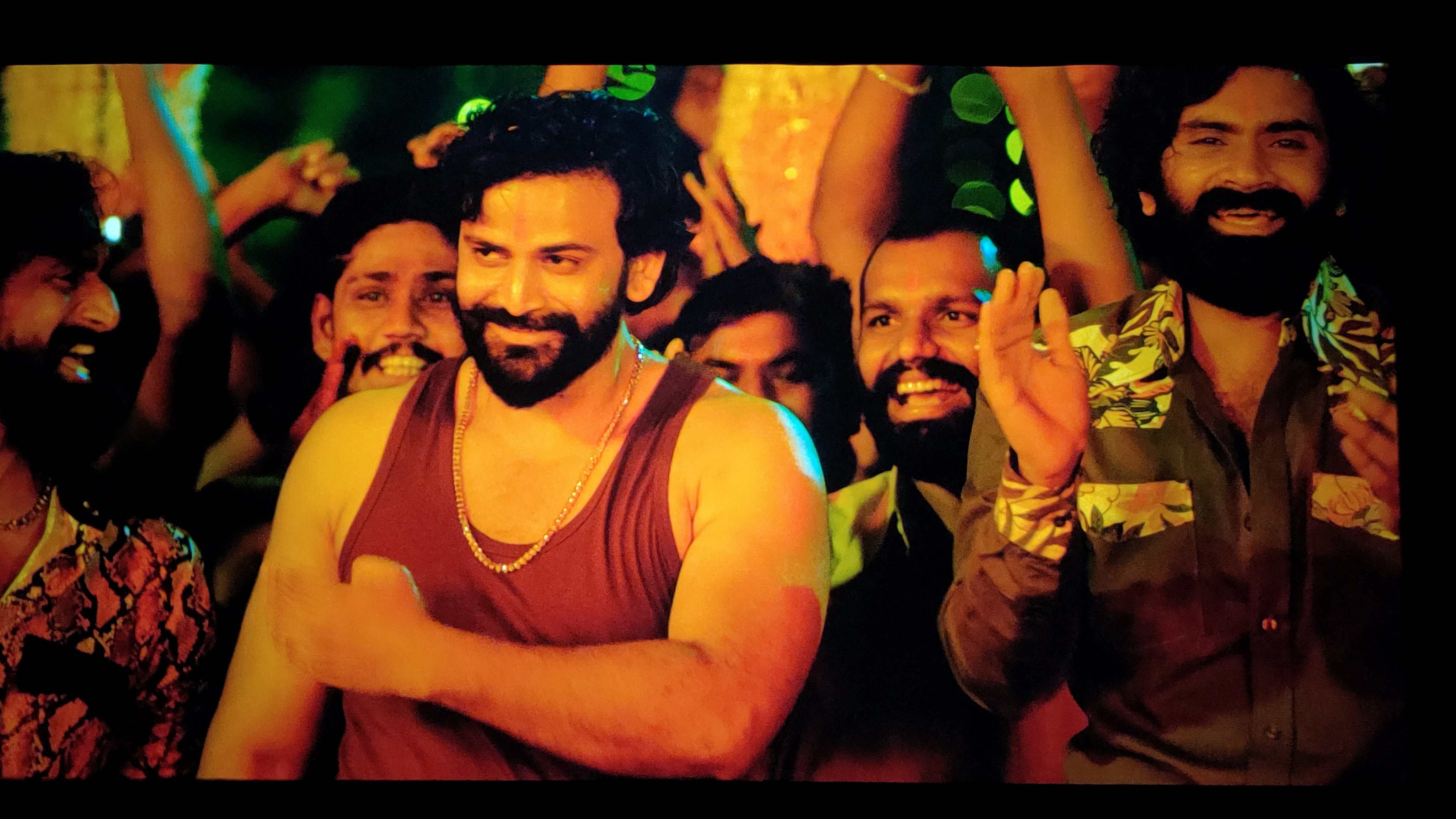 Head Bush's lead actor Dhananjaya later issued a statement on Twitter that he ensured that there is no element of insult to Veeragasa.( Mallangouda Aski-Twitter) Head Bush's lead actor Dhananjaya later issued a statement on Twitter that he ensured that there is no element of insult to Veeragasa.( Mallangouda Aski-Twitter)