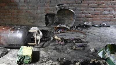 The incident happened due to gas leakage when members of a family were engaged in making Prasad for Chhath puja in Bihar’s Aurangabad district. (Representative Image) The incident happened due to gas leakage when members of a family were engaged in making Prasad for Chhath puja in Bihar’s Aurangabad district. (Representative Image)