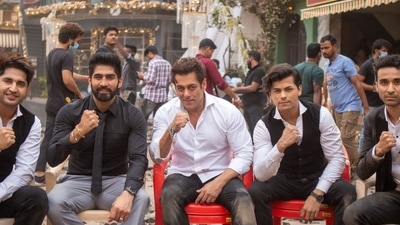 Salman Khan on the sets of Kisi Ka Bhai Kisi Ki Jaan. Salman Khan on the sets of Kisi Ka Bhai Kisi Ki Jaan.