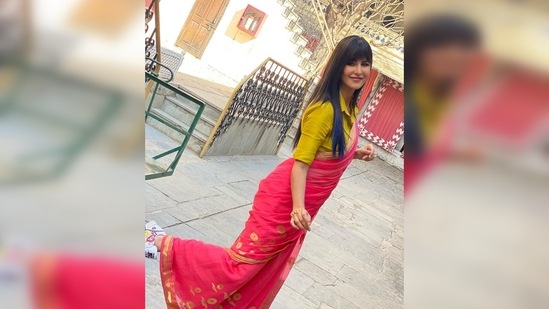 Katrina Kaif shows how to keep it comfy yet very stylish in a saree. (Instagram/@katrinakaif)