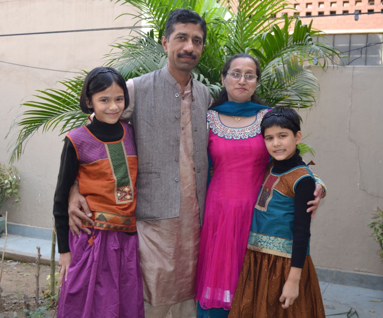 Sana, also a student at Carmel Convent, hopes to follow in her elder sister’s footsteps. After all, the award won by Saba is for the ‘girls’ parliament’ started by the siblings at the Kitabghar in Bapudham Colony, Sector 26. (HT Photo) Sana, also a student at Carmel Convent, hopes to follow in her elder sister’s footsteps. After all, the award won by Saba is for the ‘girls’ parliament’ started by the siblings at the Kitabghar in Bapudham Colony, Sector 26. (HT Photo)