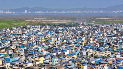 Mumbai, India - Oct. 30, 2022: A top view of the Govandi slums in Mumbai, India, on Sunday, October 30, 2022. (Photo by Satish Bate/ Hindustan Times) (Hindustan Times) Mumbai, India - Oct. 30, 2022: A top view of the Govandi slums in Mumbai, India, on Sunday, October 30, 2022. (Photo by Satish Bate/ Hindustan Times) (Hindustan Times)