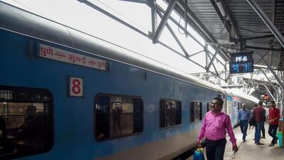 Of the 1,086 passengers, the luggage of 128 passengers valued at Rs25.40 lakh has been retrieved and returned in the Pune division alone. (HT FILE PHOTO)