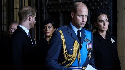 Britain's Prince William, Kate, Princess of Wales, Prince Harry and Meghan paid their respects to Queen Elizabeth II in Westminster Hall. (Reuters)
