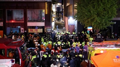 Rescue team and firefighters work at the scene where stampede took place during a Halloween festival in Seoul, South Korea, October 30, 2022. (REUTERS)