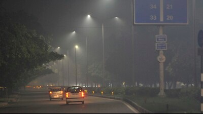 Meanwhile, after decreasing the day before, Chandigarh’s maximum temperature rose slightly from 29.7°C on Saturday to 29.9°C on Sunday, but was still one degree below normal. (Keshav Singh/HT)