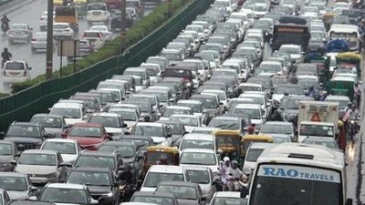 The national capital's 24-hour average air quality index stood at 397 at 4 pm, the worst since January