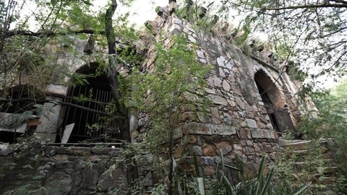 Malcha Mahal is known as undoubtedly mysterious and one of the most haunted places In India. (Sanchit Khanna / HT Photo) Malcha Mahal is known as undoubtedly mysterious and one of the most haunted places In India. (Sanchit Khanna / HT Photo)