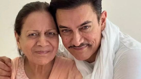 Aamir Khan and his mother, Zeenat Hussein in an old picture.