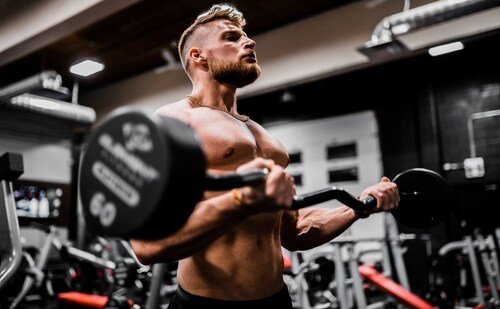 5 muscle building red flags you must know (Unsplash)