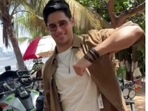 Sidharth Malhotra and Sadhguru dancing to Kaala Chashma.