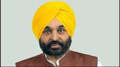 Punjab CM Bhagwant Mann said his government had urged the Centre to issue red corner notices against the accused, who were in Canada, in order to bring them here to face the law. (HT Photo) Punjab CM Bhagwant Mann said his government had urged the Centre to issue red corner notices against the accused, who were in Canada, in order to bring them here to face the law. (HT Photo)
