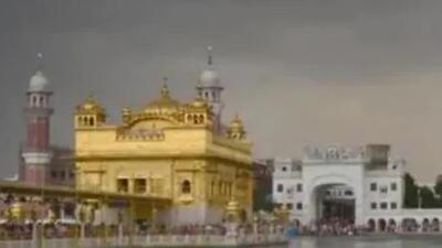 A function was organised by the SGPC in presence of Sikh hardliners at Gurdwara Jhanda Bunga Sahib to pay tributes to Beant Singh, one of the two assassins of former Prime Minister Indira Gandhi. (HT File Photo)