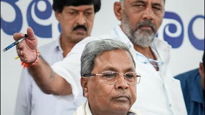 Congress leaders Siddaramaiah and DK Shivakumar during a press conference, in Bengaluru. (PTI) Congress leaders Siddaramaiah and DK Shivakumar during a press conference, in Bengaluru. (PTI)