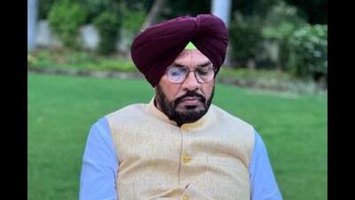 Agriculture minister Kuldeep Singh Dhaliwal said so far, 1,12,46,266 MT paddy has arrived in Punjab of which 1,09,61,735 MT paddy had already been procured by various agencies which was around 97 % of the total. (HT File Photo)