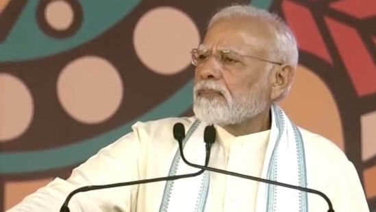 PM Modi speaking on the Morbi bridge tragedy in Banaskantha, Gujarat.