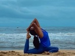 Ankita Konwar shows the right way to beat weekday blues with a yoga asana(Instagram/@ankita_earthy) Ankita Konwar shows the right way to beat weekday blues with a yoga asana(Instagram/@ankita_earthy)