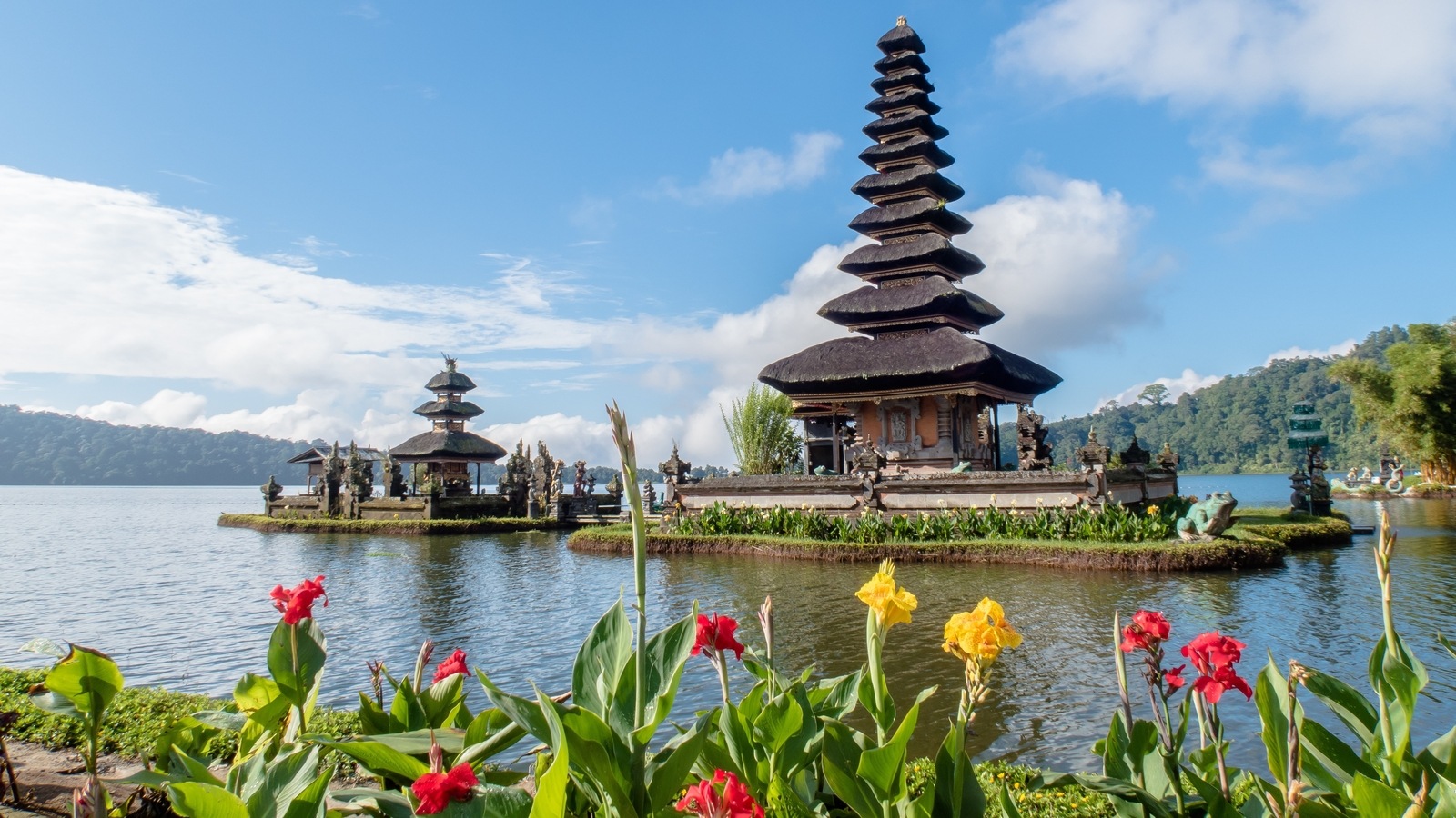 Turis Asing Indonesia Naik, Mayoritas Ke Bali |  Bepergian