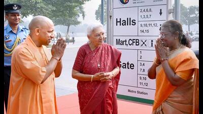 President Droupadi Murmu being welcomed by Uttar Pradesh governor Anandiben Patel and chief minister Yogi Adityanath upon her arrival for the inauguration of the 7th India Water Week, in Greater Noida, Tuesday. (PTI Photo) President Droupadi Murmu being welcomed by Uttar Pradesh governor Anandiben Patel and chief minister Yogi Adityanath upon her arrival for the inauguration of the 7th India Water Week, in Greater Noida, Tuesday. (PTI Photo)