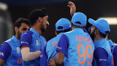 Indian players celebrate a wicket during the ICC Men's T20 World Cup 2022 Super 12 Group 2 match between India and South Africa (BCCI Twitter) Indian players celebrate a wicket during the ICC Men's T20 World Cup 2022 Super 12 Group 2 match between India and South Africa (BCCI Twitter)