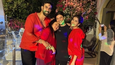 Charu Asopa and Rajeev Sen have decided to get a divorce. Charu Asopa and Rajeev Sen have decided to get a divorce.