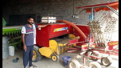 In the last season, Avtar Singh, a farmer, earned ₹28 lakh in less than 50 days by selling about 20,000 quintal of stubble to a biomass generation plant at the nearby Khokar Kalan village. Sanjeev Kumar/ht In the last season, Avtar Singh, a farmer, earned ₹28 lakh in less than 50 days by selling about 20,000 quintal of stubble to a biomass generation plant at the nearby Khokar Kalan village. Sanjeev Kumar/ht