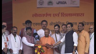 Uttar Pradesh chief minister Yogi Adityanath inaugurated multiple projects of Greater Noida Development Authority, in Greater Noida, on Tuesday. (Sunil Ghosh/ HT Photo) Uttar Pradesh chief minister Yogi Adityanath inaugurated multiple projects of Greater Noida Development Authority, in Greater Noida, on Tuesday. (Sunil Ghosh/ HT Photo)