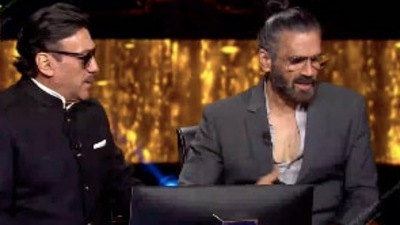 Once half of Jackie Shroff's film tickets were unsold and Suniel Shetty bought them all. Once half of Jackie Shroff's film tickets were unsold and Suniel Shetty bought them all.