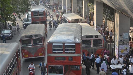 The beautification works in Andheri East have been on hold because of the assembly by-election on November 3. (HT PHOTO)