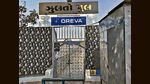 The Oreva Group got the contract to maintain the cable bridge in Morbi that collapsed on Sunday, leading to the death of 135 people, including 48 children. (HT photo) The Oreva Group got the contract to maintain the cable bridge in Morbi that collapsed on Sunday, leading to the death of 135 people, including 48 children. (HT photo)
