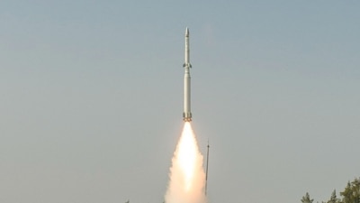 The AD-1 is a long-range interceptor missile designed for both low exo-atmospheric and endo-atmospheric interception of long-range ballistic missiles as well as aircraft. The AD-1 is a long-range interceptor missile designed for both low exo-atmospheric and endo-atmospheric interception of long-range ballistic missiles as well as aircraft.