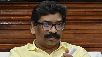 **EDS: HANDOUT PHOTO MADE AVAILABLE FROM CMO (JHARKHAND) ON THURSDAY, SEPT. 22, 2022** Ranchi: Jharkhand Chief Minister Hemant Soren (left) chairs a meeting of Jharkhand Ministers and United Progressive Alliance (UPA) MLAs, in Ranchi, Thursday, Sept. 22, 2022. (PTI Photo)(PTI09_22_2022_000330B) (PTI) **EDS: HANDOUT PHOTO MADE AVAILABLE FROM CMO (JHARKHAND) ON THURSDAY, SEPT. 22, 2022** Ranchi: Jharkhand Chief Minister Hemant Soren (left) chairs a meeting of Jharkhand Ministers and United Progressive Alliance (UPA) MLAs, in Ranchi, Thursday, Sept. 22, 2022. (PTI Photo)(PTI09_22_2022_000330B) (PTI)