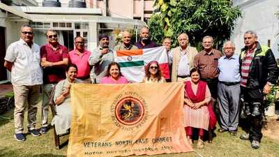 The riders and their ex-colleagues from the IPKF enjoy a short break in Lucknow. (Sourced) The riders and their ex-colleagues from the IPKF enjoy a short break in Lucknow. (Sourced)
