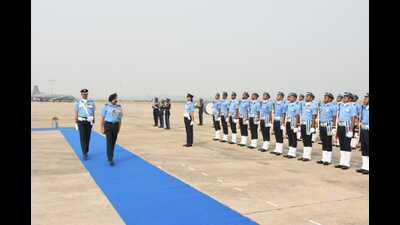 Air Marshal AP Singh reviewing a guard of honour at Air Force Station Agra (HT Photo)