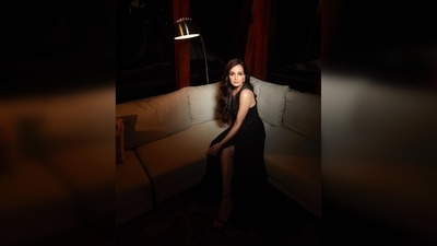 Dia Mirza accessorised her look with dazzling stud earrings and bracelet. (Instagram/@diamirzaofficial) Dia Mirza accessorised her look with dazzling stud earrings and bracelet. (Instagram/@diamirzaofficial)