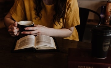 5 evening rituals to calm your nervous system (Unsplash) 5 evening rituals to calm your nervous system (Unsplash)