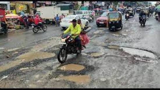 To fill potholes in over 1020 roads in various cities of the state is not an easy task. The PWD has already released a budget of ₹500 crores for the same. (Pic for representation)