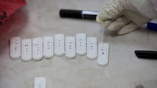 India's overall Covid-19 tally has reached 4,46,55,828.(PTI) India's overall Covid-19 tally has reached 4,46,55,828.(PTI)