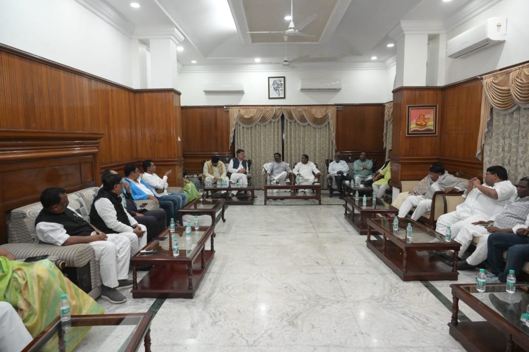 Jharkhand CM Hemant Soren holds talks with UPA legislators at his residence. (ANI Twitter) Jharkhand CM Hemant Soren holds talks with UPA legislators at his residence. (ANI Twitter)