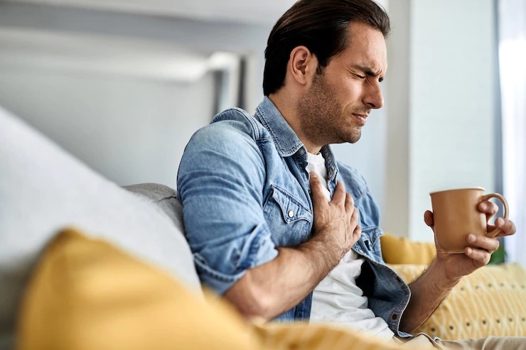 Omicron XBB the latest variant with its immune-evasive properties can dodge host's immune response and is highly infectious but it causes only mild symptoms in those vaccinated.