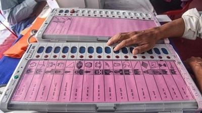 Gujarat assembly polls in 2 phases, verdict on Dec 8 Gujarat assembly polls in 2 phases, verdict on Dec 8
