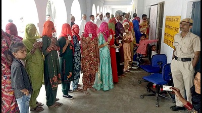 Over 76% voter turnout in Adampur bypoll (HT Photo) Over 76% voter turnout in Adampur bypoll (HT Photo)