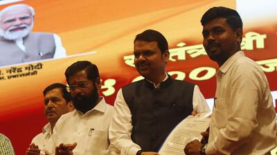 CM Shinde and Dy CM Fadnavis distribute appointment letters to candidates at “Mahasankalp” program, organised by state government in Nariman Point. (HT PHOTO) CM Shinde and Dy CM Fadnavis distribute appointment letters to candidates at “Mahasankalp” program, organised by state government in Nariman Point. (HT PHOTO)