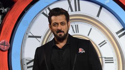 Bollywood actor Salman Khan poses for pictures during a press conference for the upcoming 16th season of the Hindi-language reality show 'Bigg Boss' in Mumbai on September 27, 2022. (Photo by SUJIT JAISWAL / AFP) (AFP) Bollywood actor Salman Khan poses for pictures during a press conference for the upcoming 16th season of the Hindi-language reality show 'Bigg Boss' in Mumbai on September 27, 2022. (Photo by SUJIT JAISWAL / AFP) (AFP)