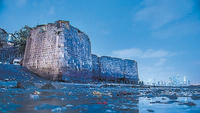 Mumbai, India - April 26, 2017: Mahim fort in Mumbai, India, on Wednesday, April 26, 2017. (Photo by Satish Bate/Hindustan Times) (Satish Bate/HT Photo)