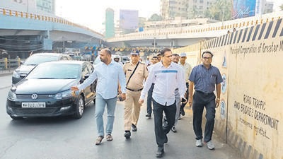 Commuters gear up for long jam sessions with the closure of Gokhale Bridge Commuters gear up for long jam sessions with the closure of Gokhale Bridge