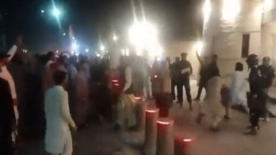 Imran Khan supporters hold widespread protests after attack on him | Video (Twitter/PTI)