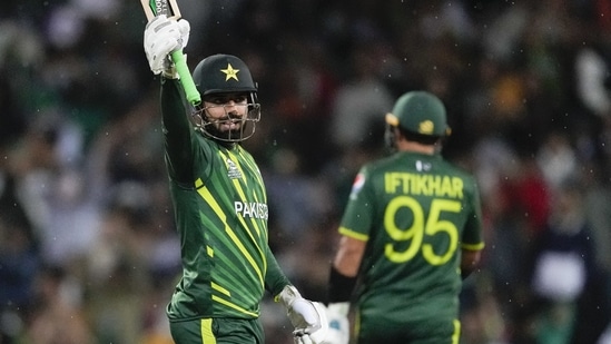 Pakistan's Shadab Khan celebrates after scoring 50 runs during the T20 World Cup cricket match between Pakistan and South Africa in Sydney, Australia, Thursday, Nov. 3, 2022. (AP Photo/Rick Rycroft)(AP)